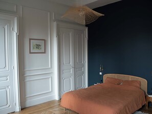 4 Schlafzimmer, Bügeleisen/Bügelbrett, WLAN, Bettwäsche