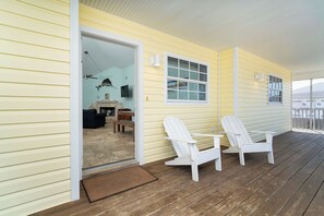 Terrace/patio - Steps to the Beach! 3/2 on South Gulf (Placida)