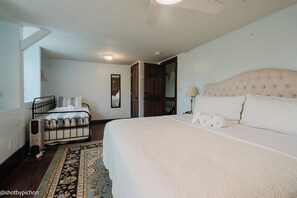 4 bedrooms, in-room safe, iron/ironing board, free WiFi