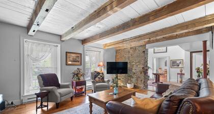 Experience Rich History&Relax at a Delightful Residence Center ofNYHudson Valley