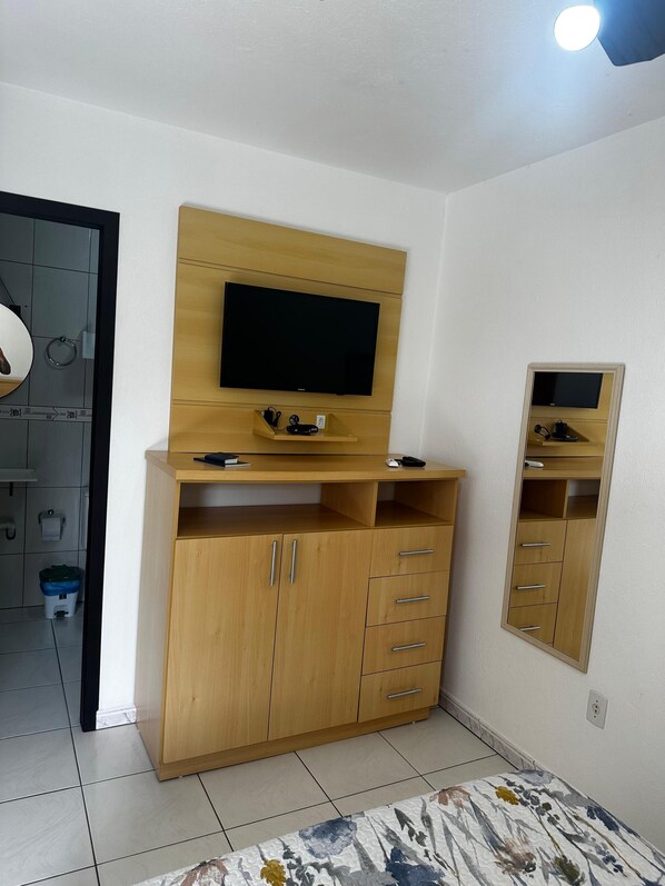 1 bedroom, free WiFi - Vista Bela Residential Apartment 14 (Centro Bombinhas)