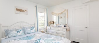 OV Beach Oasis:The Beach House[30+Day-2BR-4 minute walk to beach-Pet friendly]