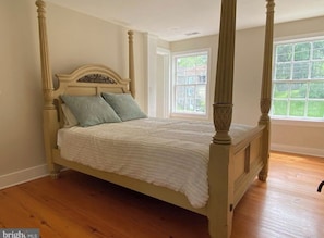 3 bedrooms, iron/ironing board, WiFi