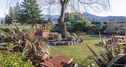 Alpine Springs Motel | Hot Tub | Unit 10