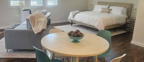 1 bedroom, iron/ironing board, Internet, bed sheets