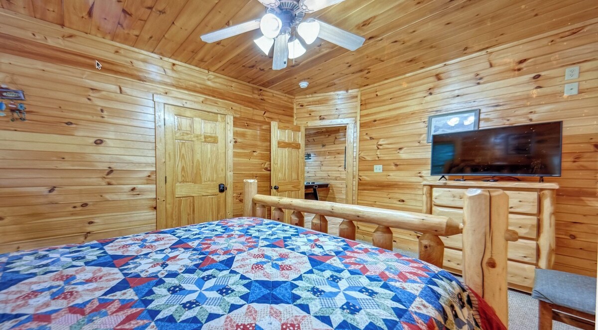Photo 92 of Spacious cozy ideal 6 guests max 8-10 Hot tub,Game Room & AC-5 min to Gatlinburg