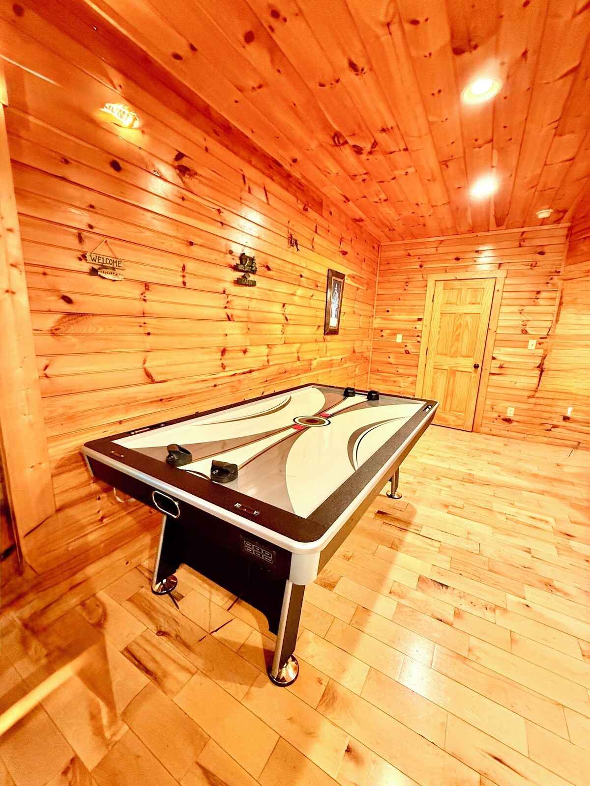 Photo 61 of Spacious cozy ideal 6 guests max 8-10 Hot tub,Game Room & AC-5 min to Gatlinburg