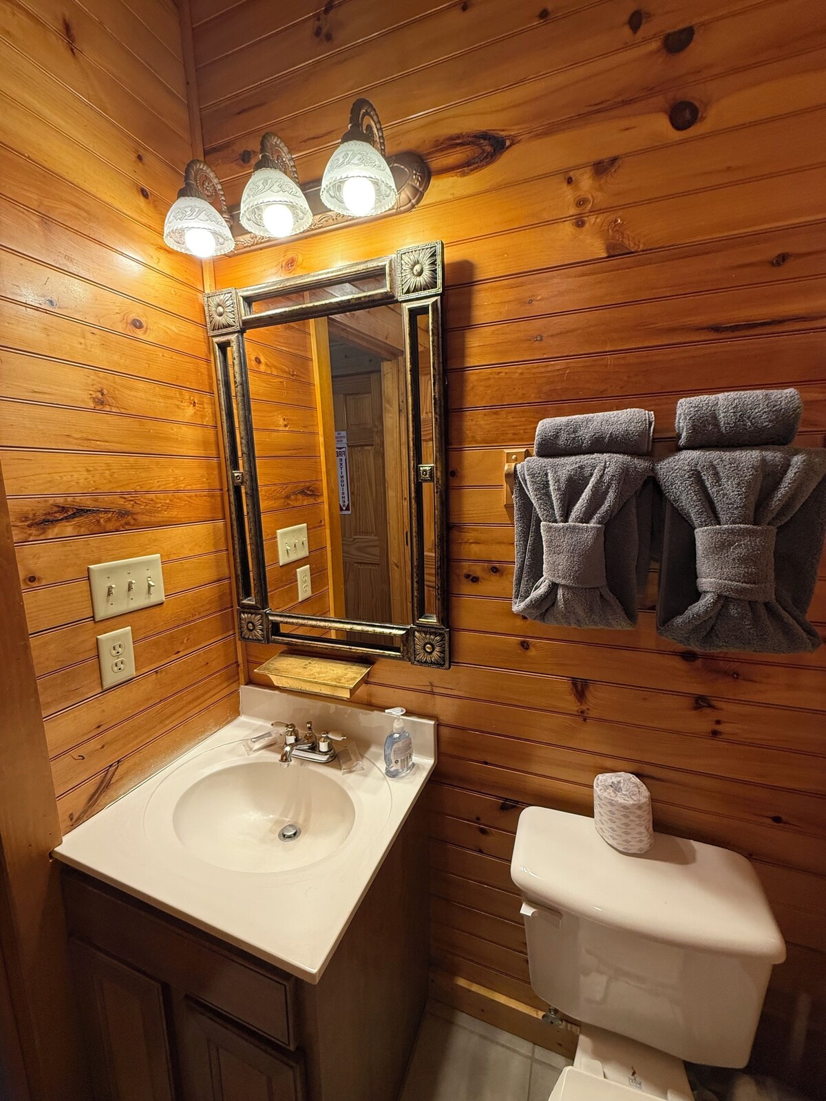 Photo 105 of Spacious cozy ideal 6 guests max 8-10 Hot tub,Game Room & AC-5 min to Gatlinburg