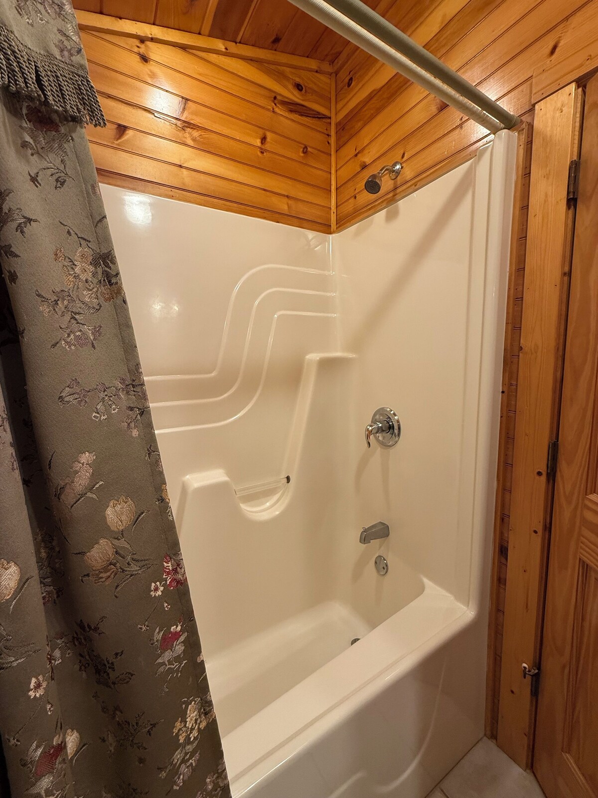 Photo 95 of Spacious cozy ideal 6 guests max 8-10 Hot tub,Game Room & AC-5 min to Gatlinburg