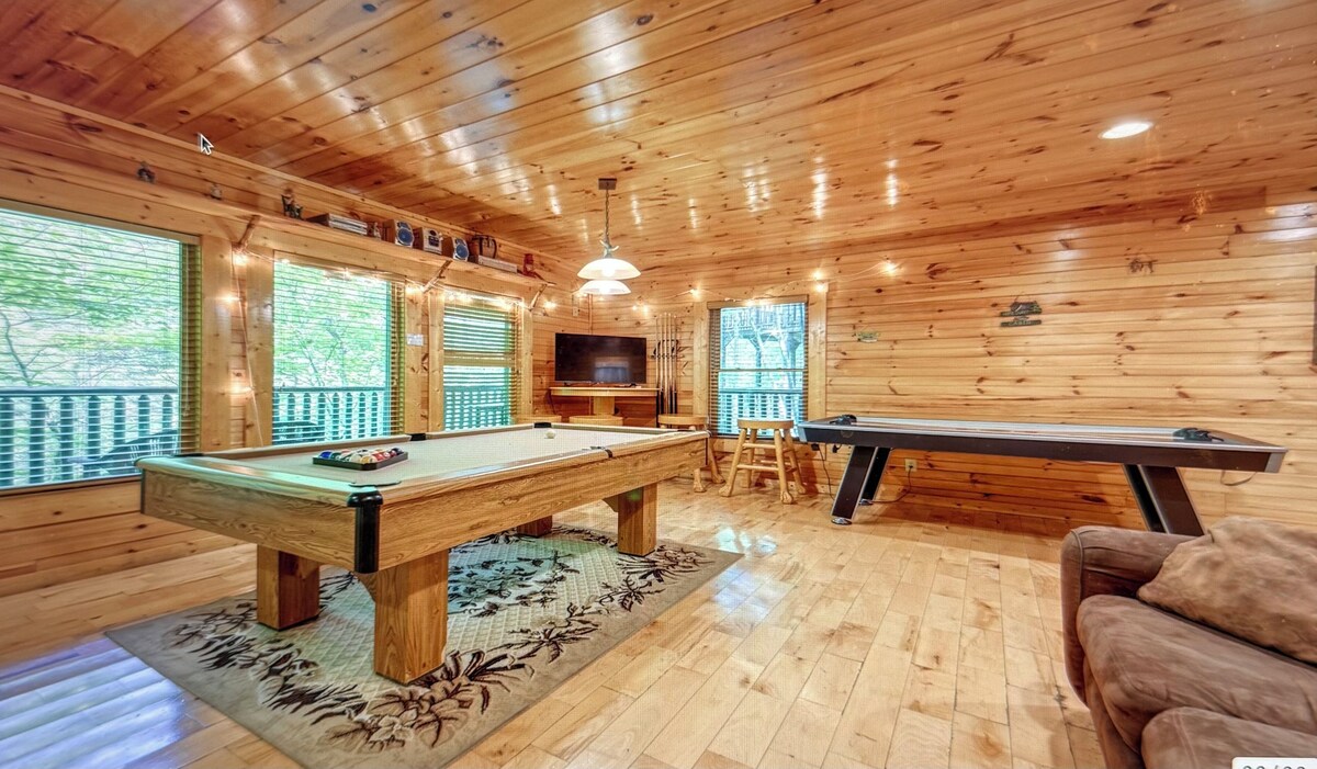 Photo 101 of Spacious cozy ideal 6 guests max 8-10 Hot tub,Game Room & AC-5 min to Gatlinburg
