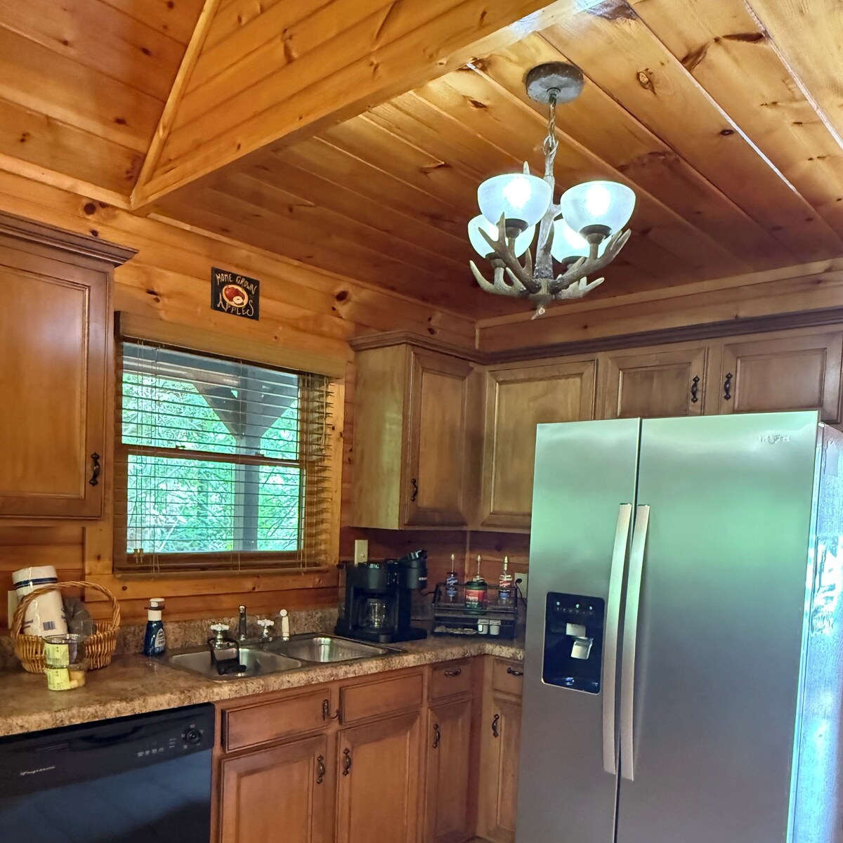 Photo 75 of Spacious cozy ideal 6 guests max 8-10 Hot tub,Game Room & AC-5 min to Gatlinburg