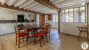 Dining - Gîte de Laval - PIONSAT (PIONSAT)