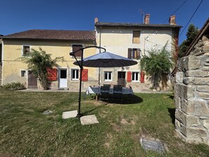 Outdoor dining - Gîte de Laval - PIONSAT (PIONSAT)