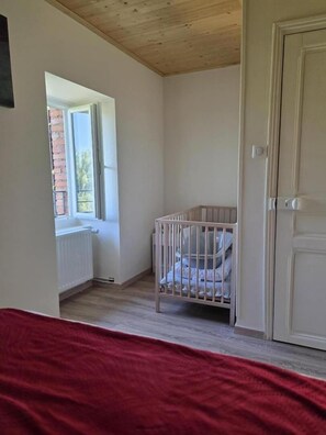 2 bedrooms, free WiFi - Gîte de Laval - PIONSAT (PIONSAT)