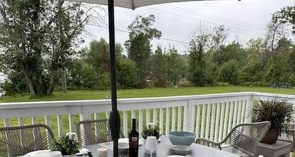 Entire Resort - Sparrow Lake