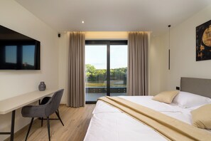 4 室のベッドルーム、インターネット