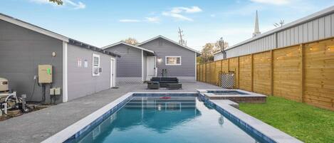 室外泳池、暖水池