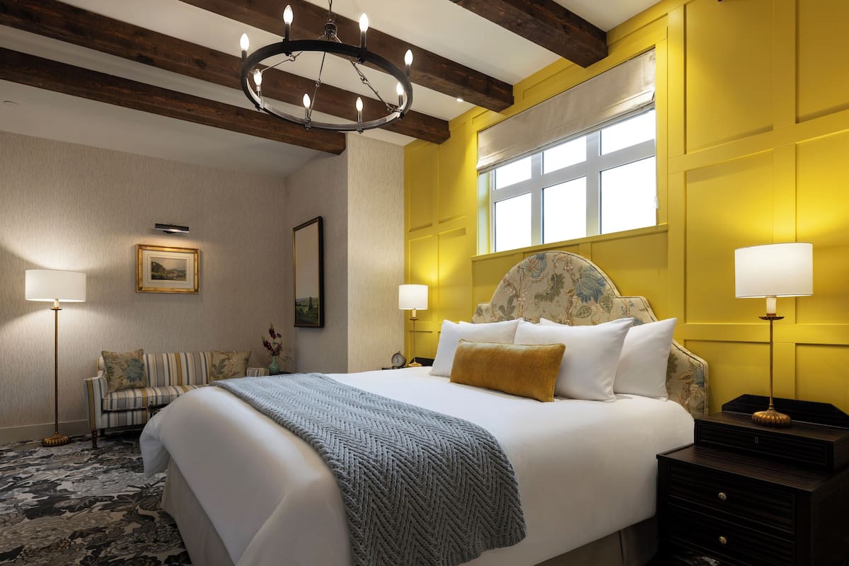 Camera Deluxe, vista giardino | Biancheria da letto ipoallergenica, copriletto in piuma