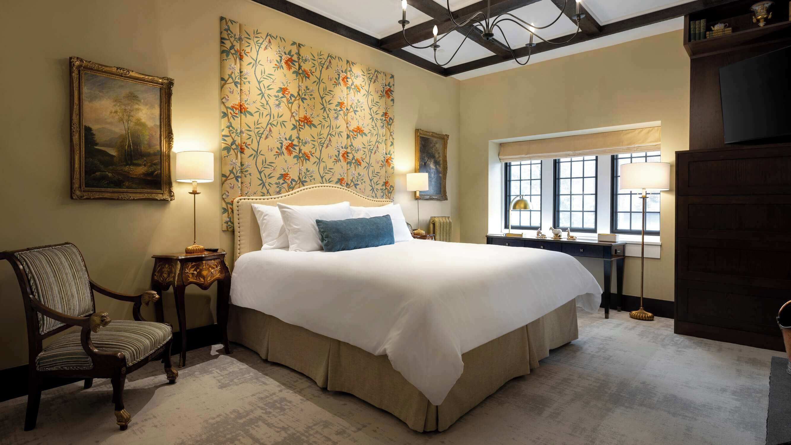 Hypo-allergenic bedding available, down comforters, pillowtop beds
