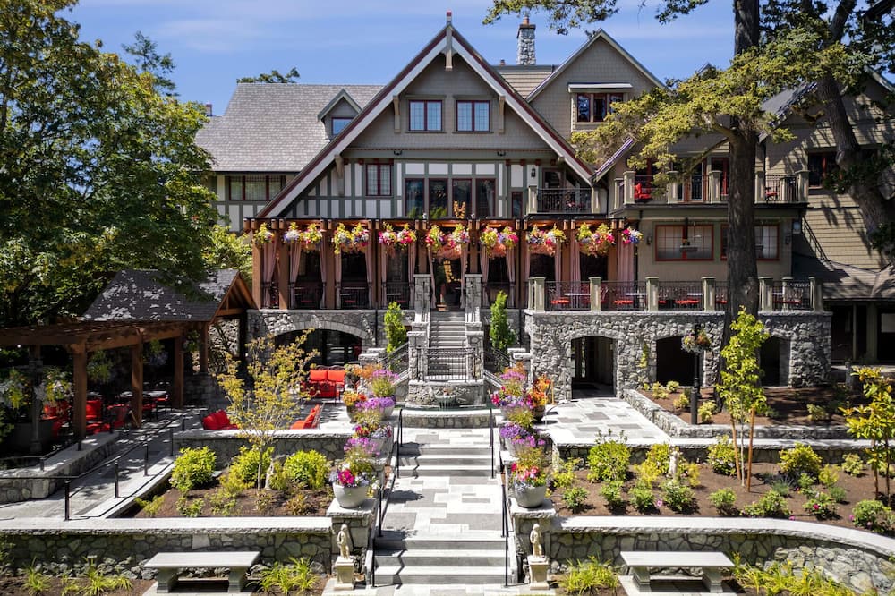 Rosemead House