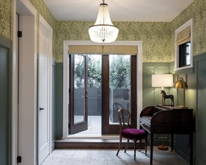 Deluxe-huone, näköala puutarhaan | Terassi/patio