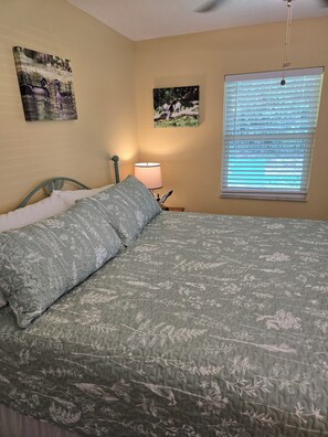 2 Schlafzimmer, Bügeleisen/Bügelbrett, kostenloses WLAN, Bettwäsche