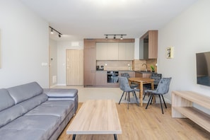 TV - Słoneczna Harmony Stay 37A Apartment (Katowice)