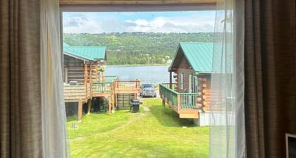 McNeil River Cabin, Homer Floatplane Lodge