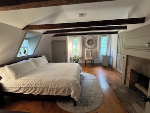 3 chambres, fer et planche à repasser, Wi-Fi, draps fournis