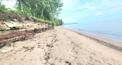 Serene Lake Superior Escape Beachfront Getaway or Snowy Ski Retreat