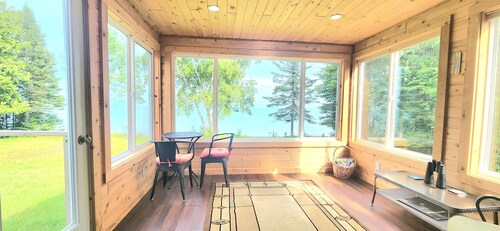 Serene Lake Superior Escape Beachfront Getaway or Snowy Ski Retreat