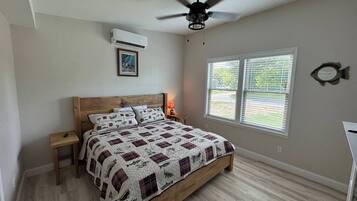 1 bedroom, iron/ironing board, free WiFi, bed sheets