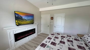 1 slaapkamer, een strijkplank/strijkijzer, gratis wifi, beddengoed