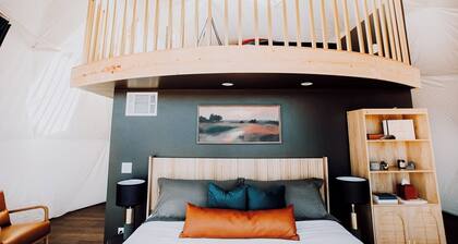 Boutique Dome on 56 Acres, Dog Friendly, Peaceful, 1 Hr from MPLS, MN