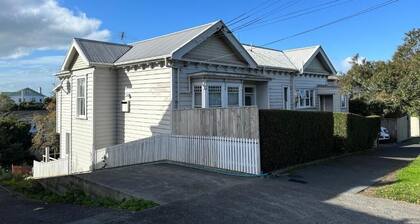 One Bedroom Villa Spacious Room,Amazing Location All Perks