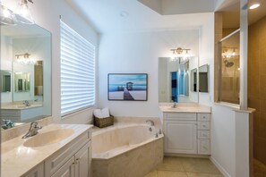 Bathroom - Charming 3-bedroom house with AC in fantastic Punta Gorda wondeful home in Punta (Punta Gorda)