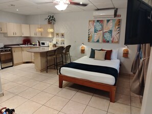 1 bedroom, in-room safe, free WiFi, bed sheets