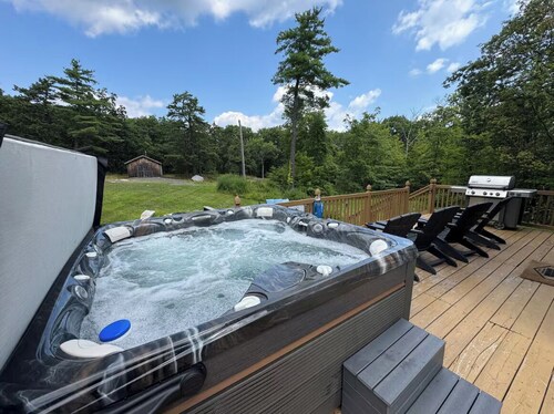 Stony Kill Ranch - Hot Tub and Waterfall Access