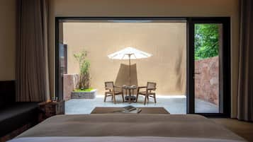 Deluxe Double Room | Premium bedding, free minibar, individually decorated