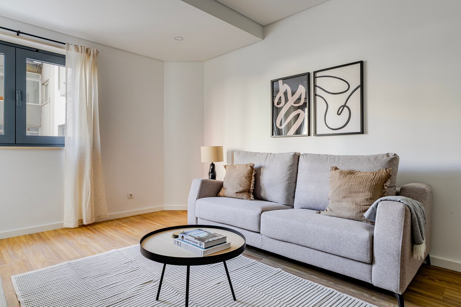 Télévision, chaîne hi-fi