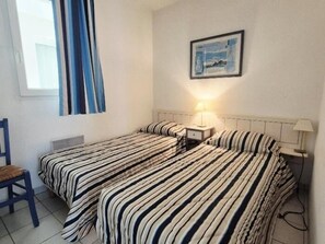 2 bedrooms