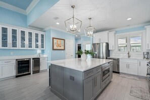 Hus - 4 soveværelser | Privat køkken | Køleskab, ovn, kaffe-/temaskine, brødrister