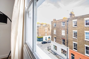 Interior - Blueground | Fitzrovia, view, nr British Museum (London)