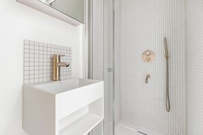 Hair dryer, towels