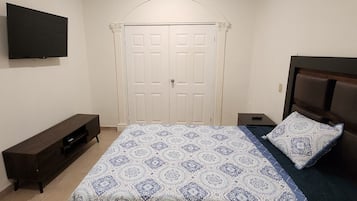 3 chambres, fer et planche à repasser, accès Internet, draps fournis