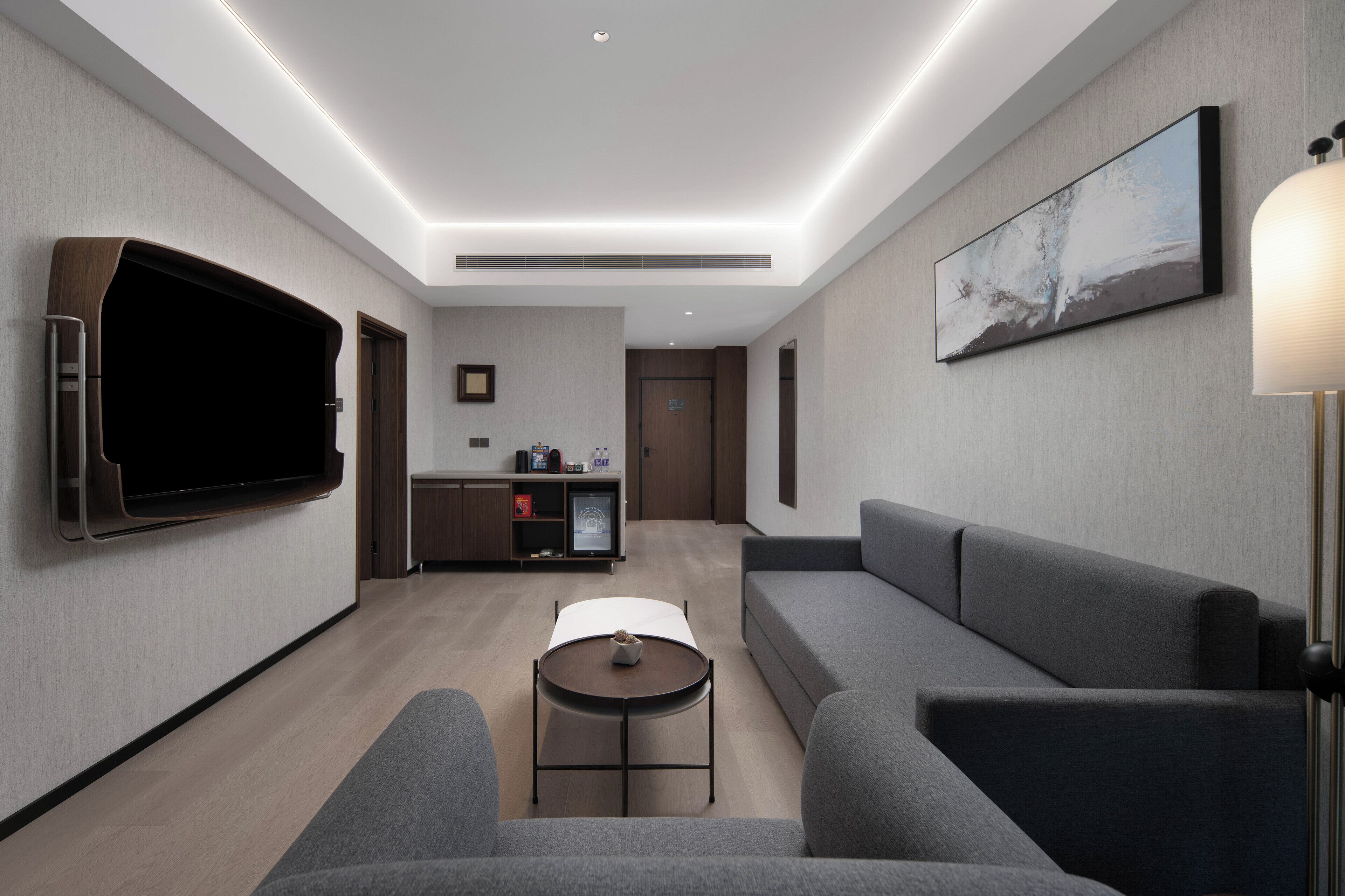 Yuehua Suite | Premium bedding, memory-foam beds, desk, laptop workspace