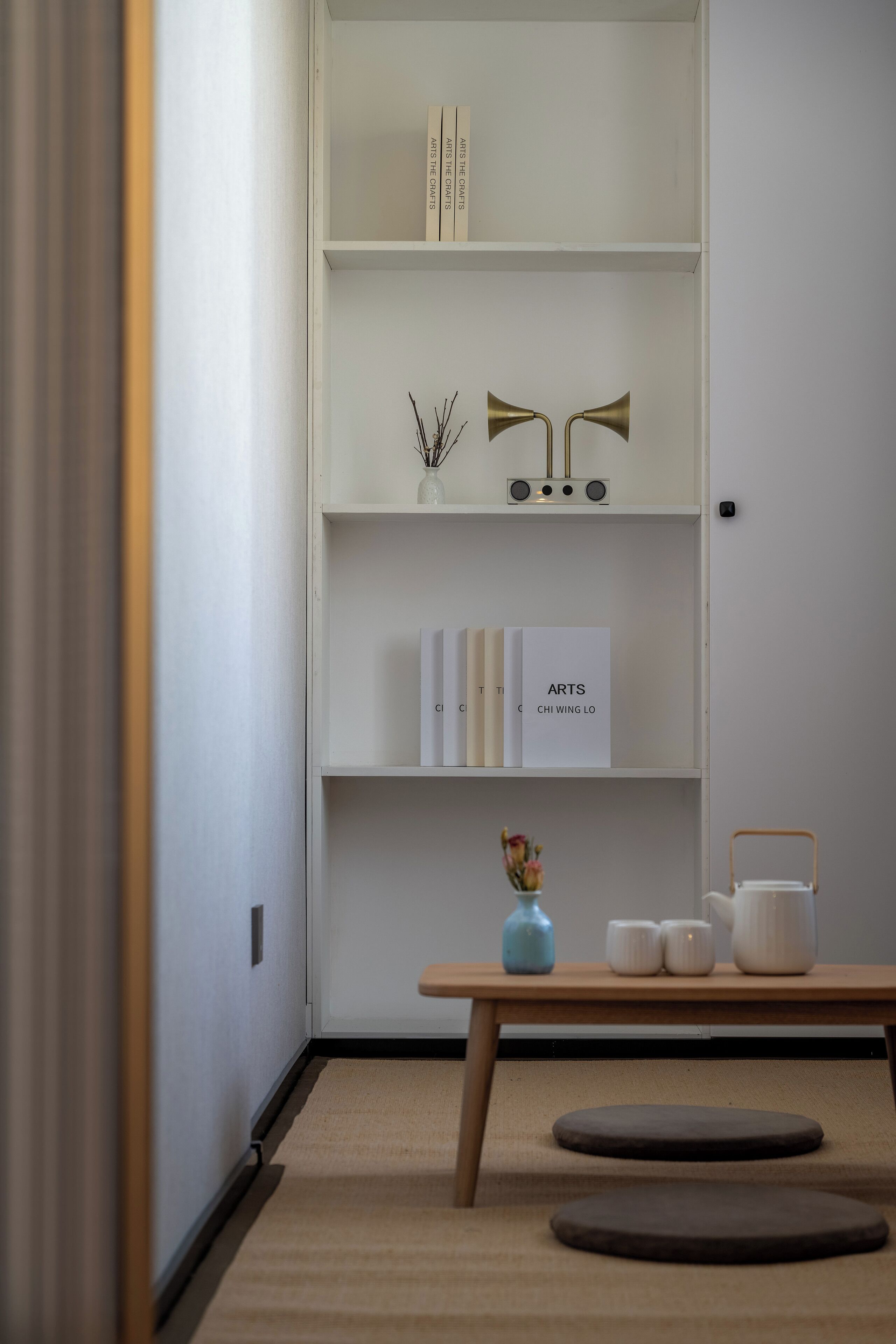 主題榻榻米房 | 高級寢具、記憶床墊、書桌、筆電工作空間