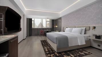 Desk, laptop workspace, soundproofing, free WiFi