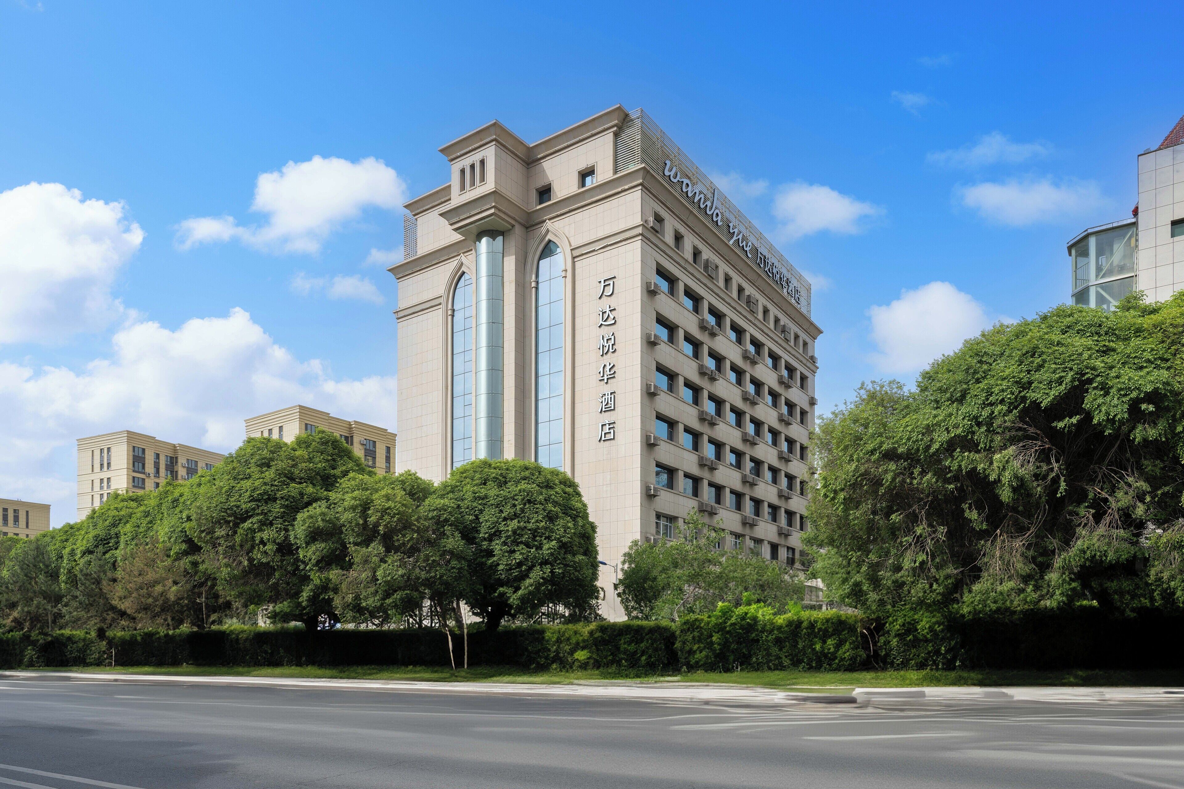 المنشأة من الخارج