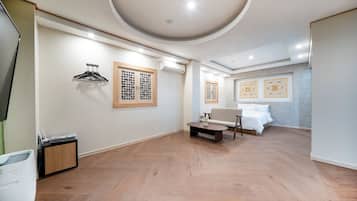 VIP Suite | Laptop workspace, free WiFi